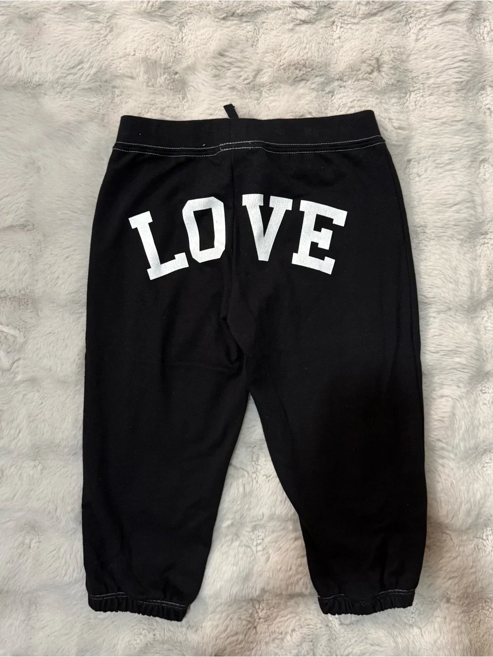 Arizona Jean Company Black Capri Sweatpants with White Heart Graphic
